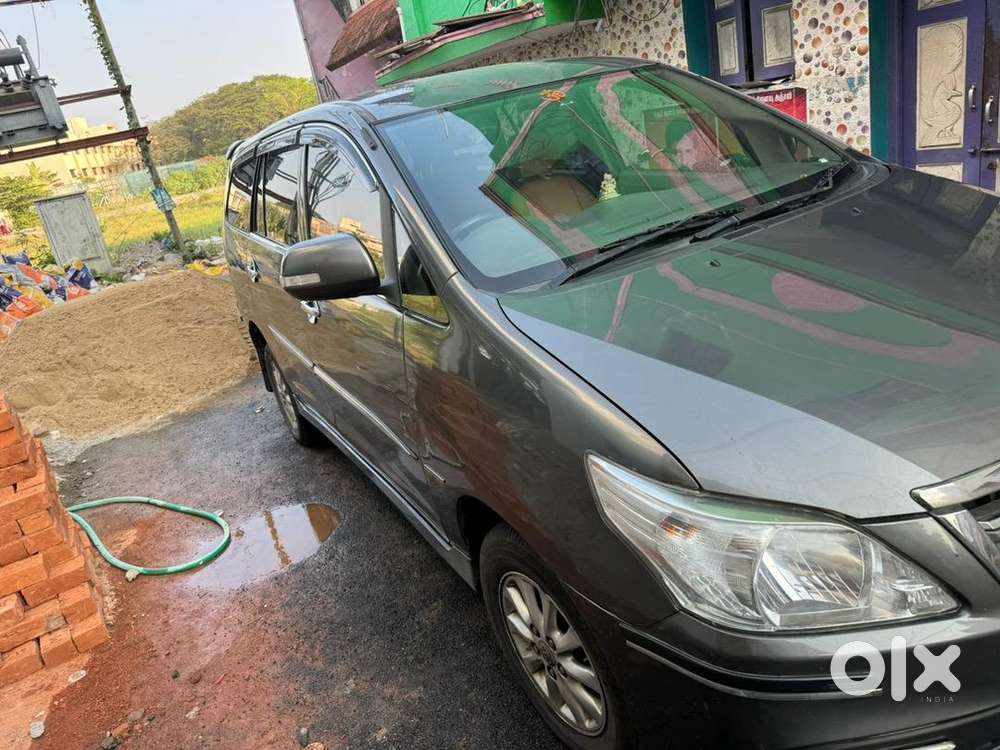 Toyota Innova 2012 Diesel Well Maintained