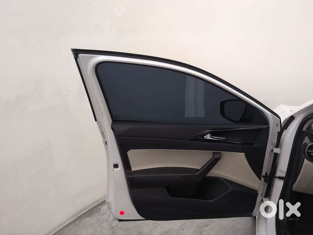 Skoda Slavia Style 1.0l Tsi At, 2022, Petrol