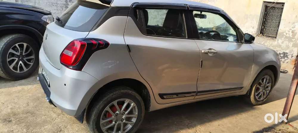 Injen Ke Pass Halki Si Lag Gyi Thi