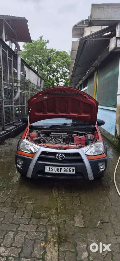 Toyota Etios Cross 2015 Petrol Well Maintained