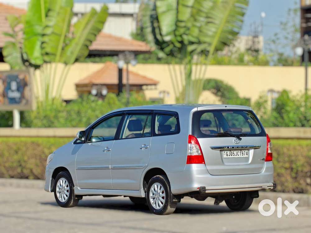 Toyota Innova 2012-2013 2.5 E Diesel Ps 8-seater, 2013, Diesel