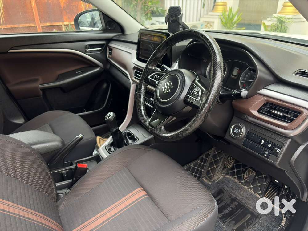 Maruti Suzuki Brezza 1.5 Zxi Smart Hybrid, 2022, Petrol