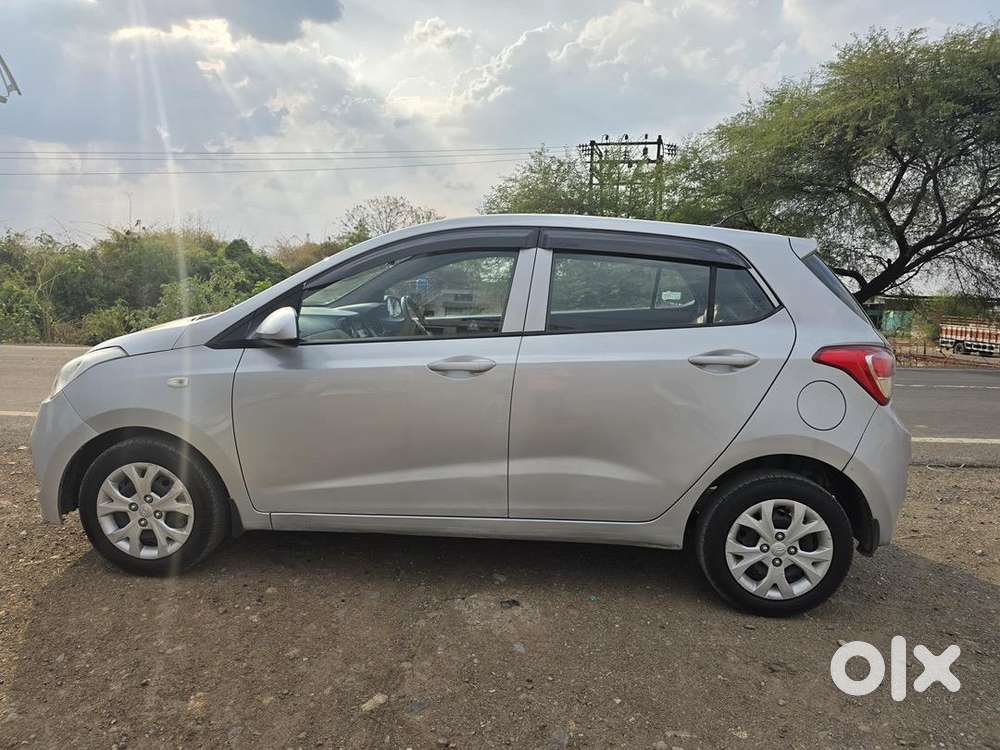 Hyundai Grand I10 2015 Petrol 77000 Km Driven