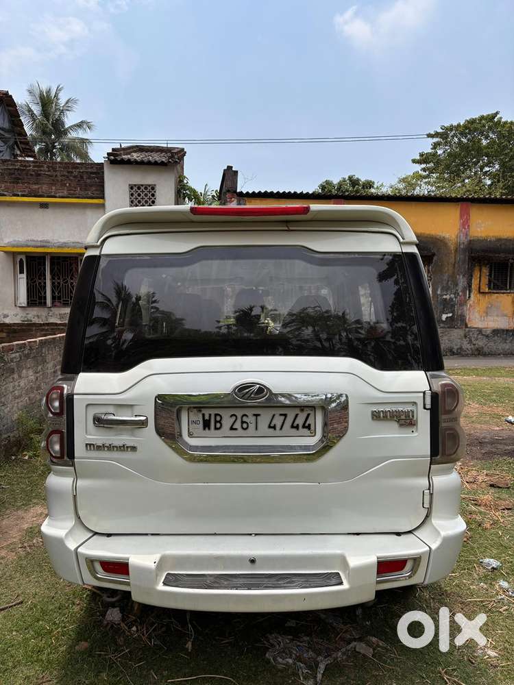 Mahindra Scorpio 2015.      80000 Km Driven