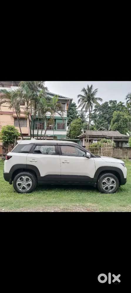 Maruti Suzuki Brezza 2024 Petrol Well Maintained