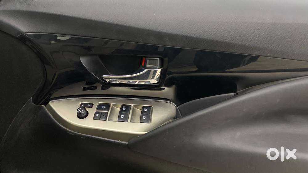 Toyota Innova Crysta 2.8 Zx At, 2016, Diesel