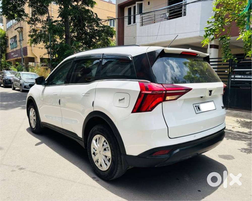 Mahindra Xuv700 2.2 Mx Diesel Mt 5 Str, 2022, Diesel