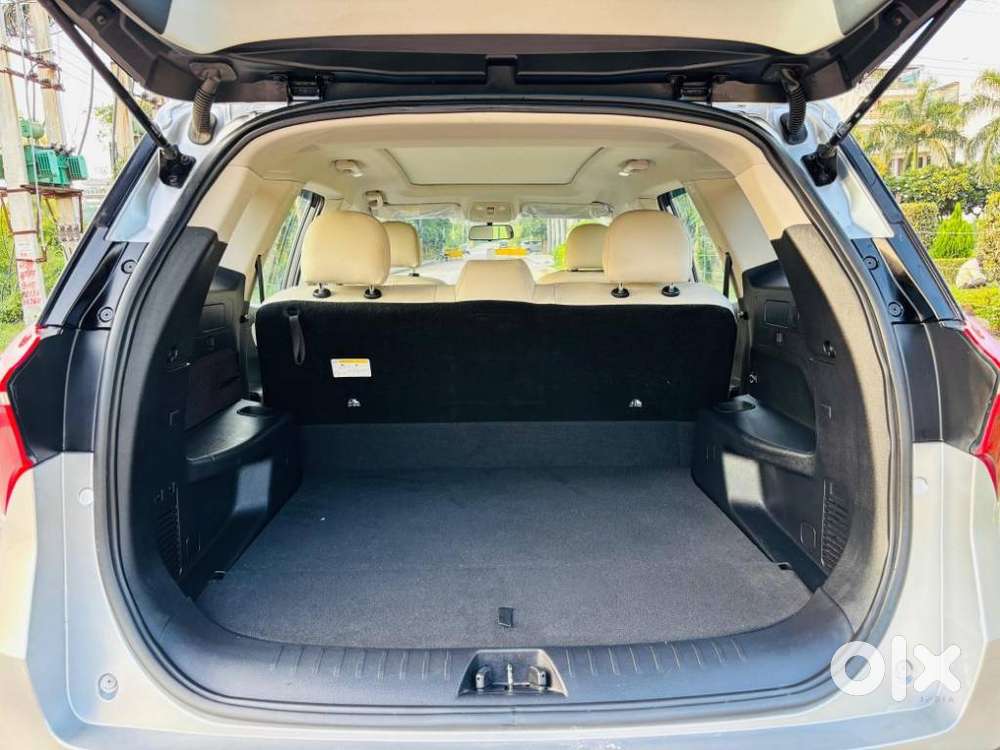 Mahindra Xuv700 2.2 Ax 5 Diesel At 7 Str, 2022, Diesel