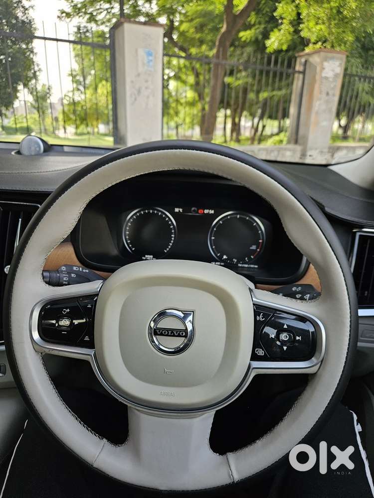 2017 Volvo S90 Automatic