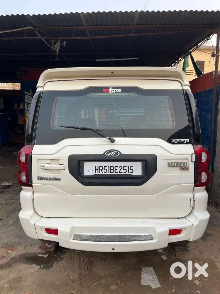 Mahindra Scorpio Classic 2016 Diesel 217000 Km Driven