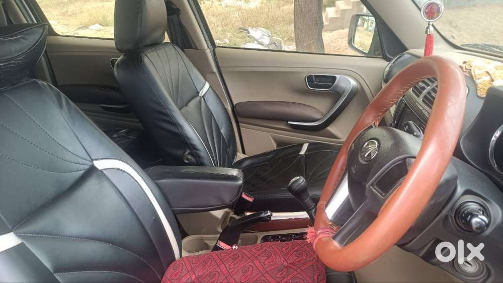 One Hand Car Fist Owner