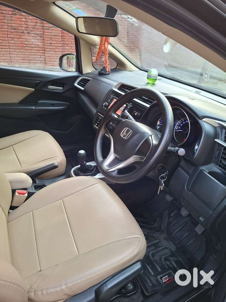 Honda Jazz 1.5 V I-dtec Mt, 2019, Petrol