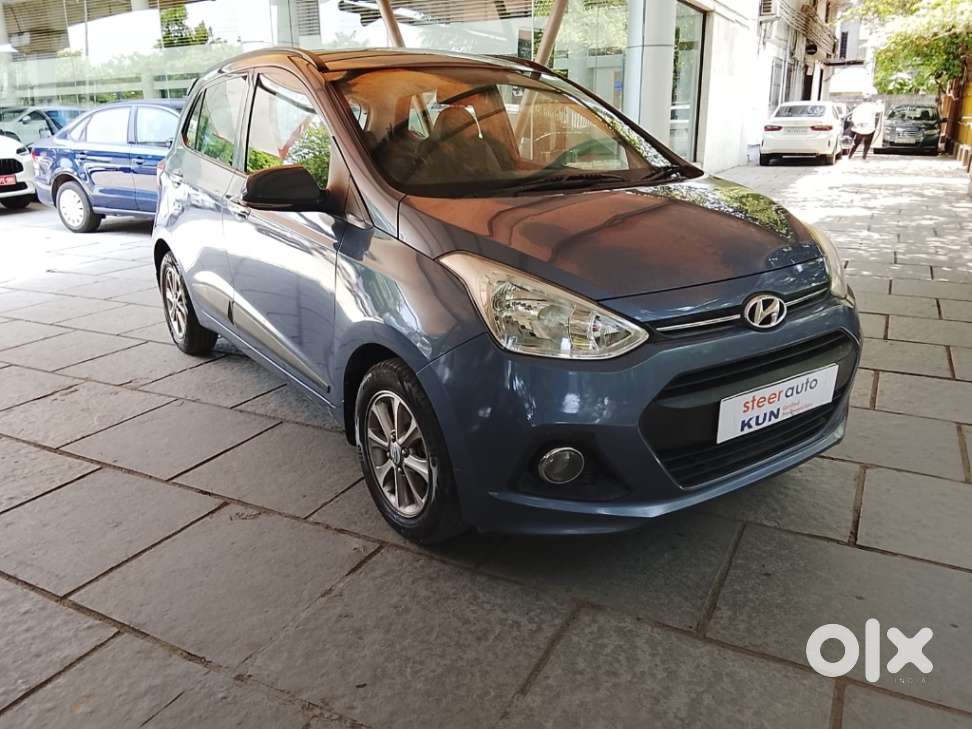 Hyundai Grand I10 Asta Option, 2016, Petrol