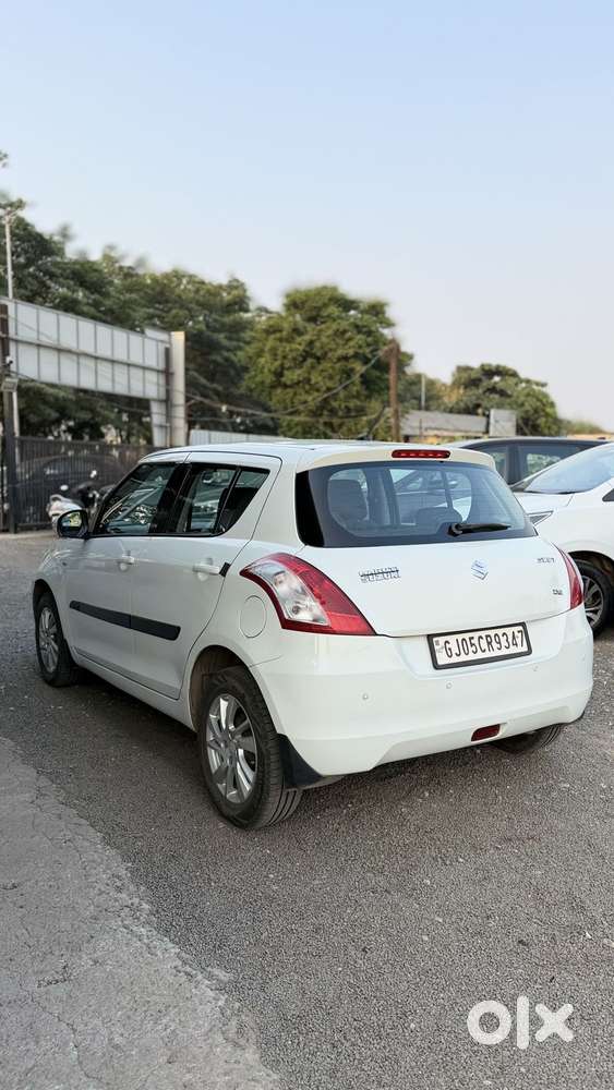 Maruti Suzuki Swift Zxi, 2011, Cng & Hybrids