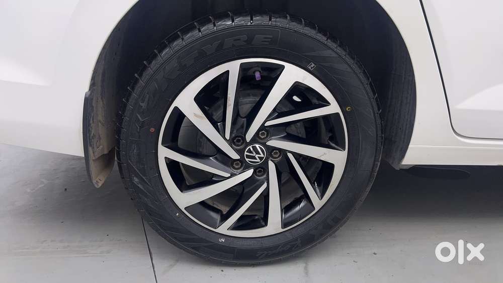 Volkswagen Virtus Highline Plus 1.0 Tsi At, 2022, Petrol