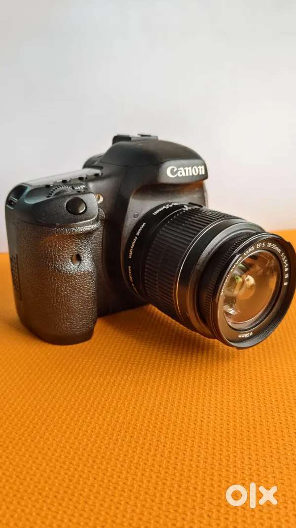 Canon EOS 7D  Camera –professional Grade camera at Best price