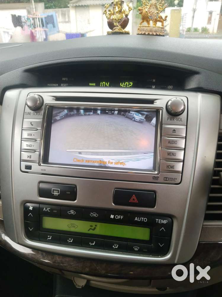 Toyota Innova 2.5 Vx 8 Seater Bs Iv, 2015, Diesel
