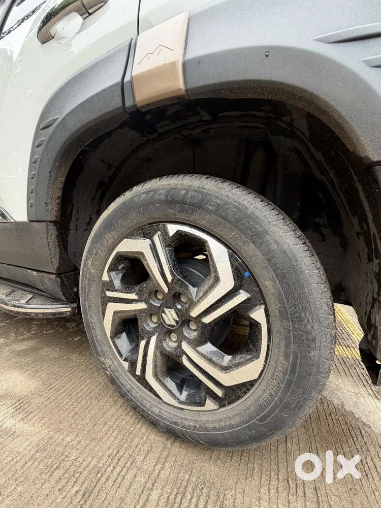 Maruti Suzuki Brezza 2023 Cng & Hybrids 27000 Km Driven