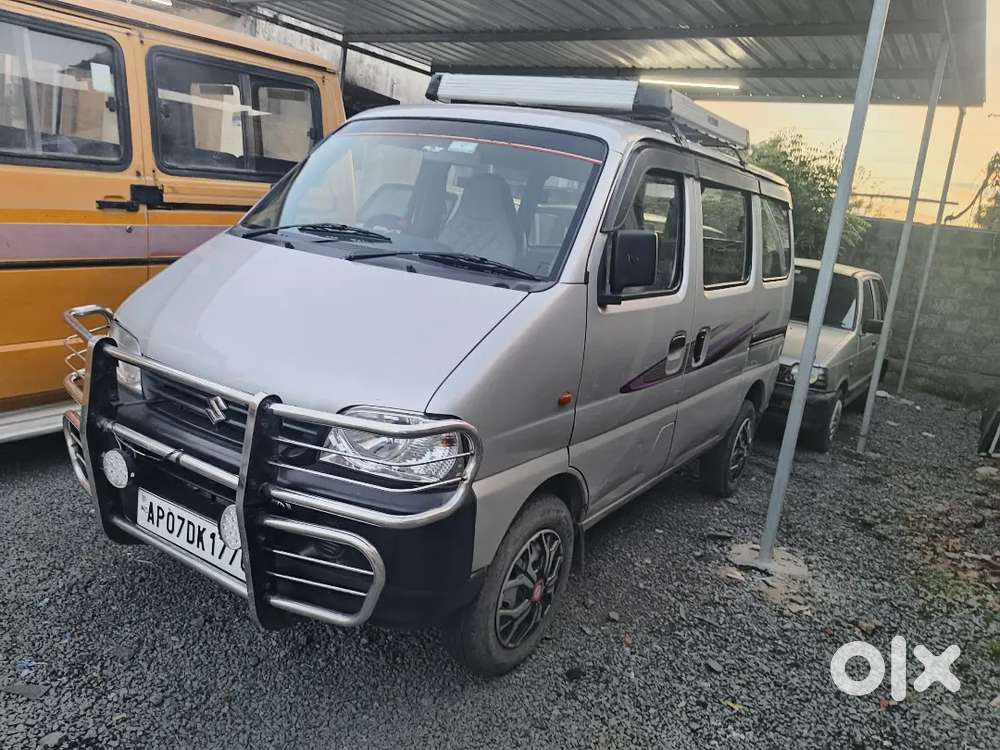 Maruti Suzuki Eeco .2017.modl.5setr.ac