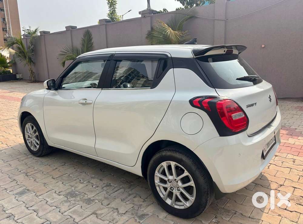 Maruti Suzuki Swift 1.3 Zxi, 2022, Petrol