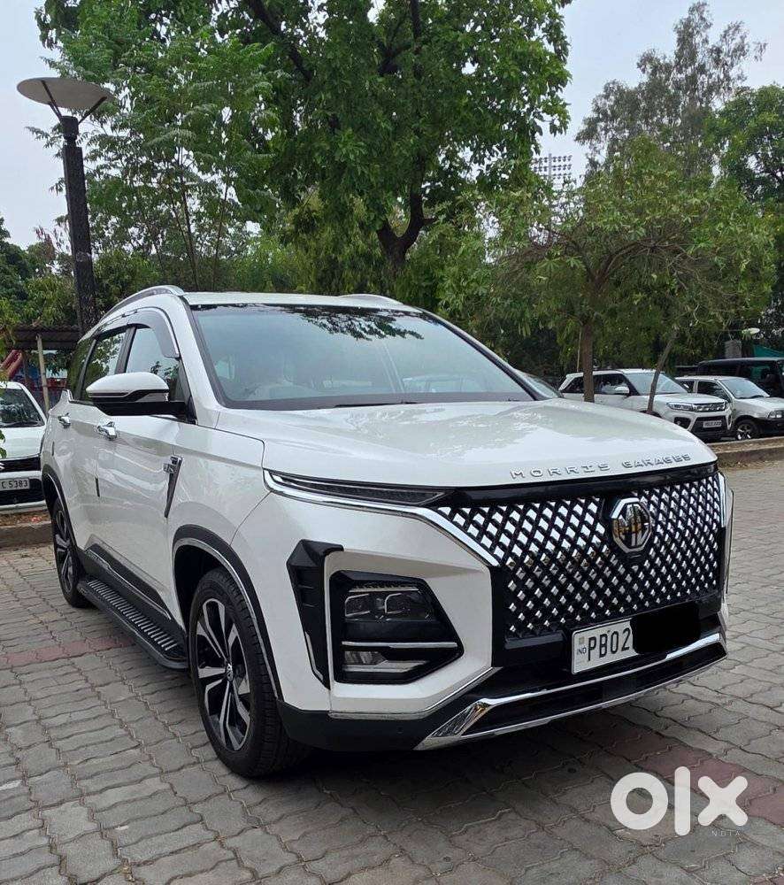 Mg Hector Plus, 2023, Petrol