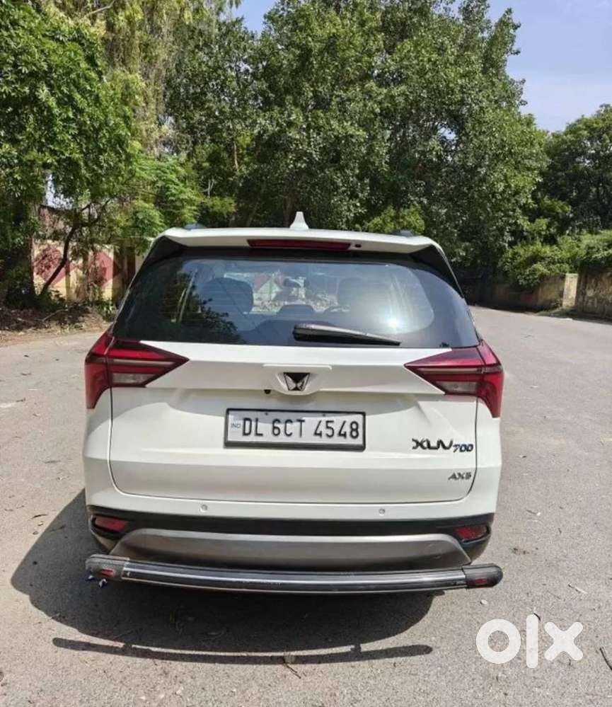 Mahindra Xuv700 2.0 Ax 5 Petrol Mt Str, 2023, Petrol