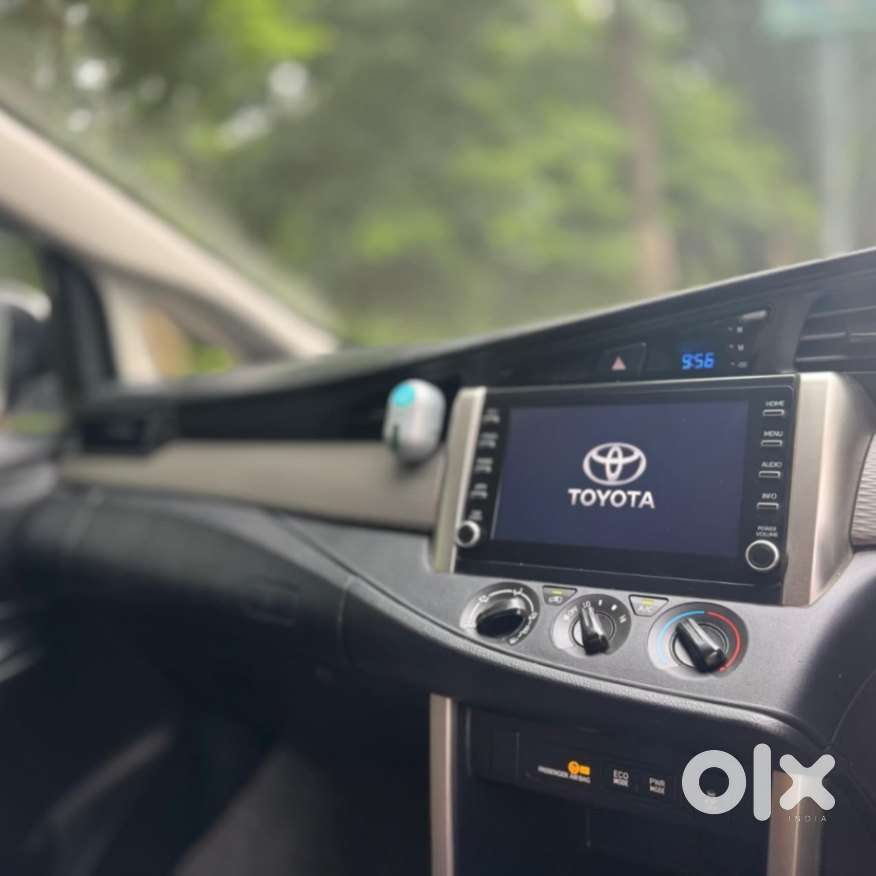 Toyota Innova Crysta 2.4 G Plus Mt 7 Str, 2021, Diesel