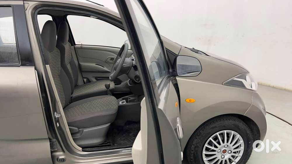 Datsun Redigo T Option, 2016, Petrol