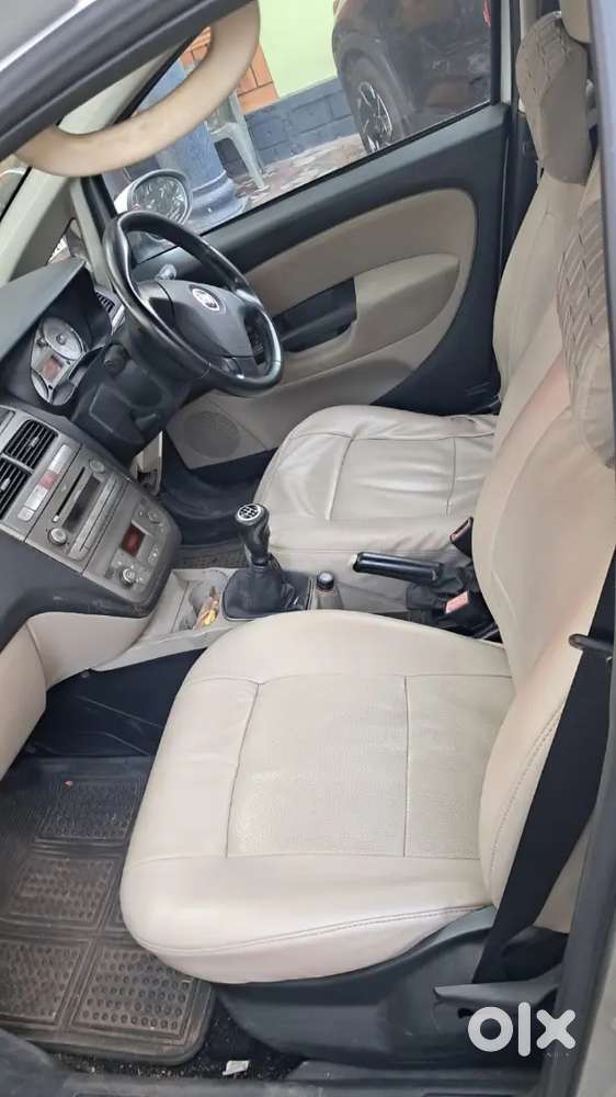 Fiat Linea 2009 Diesel, Full Option