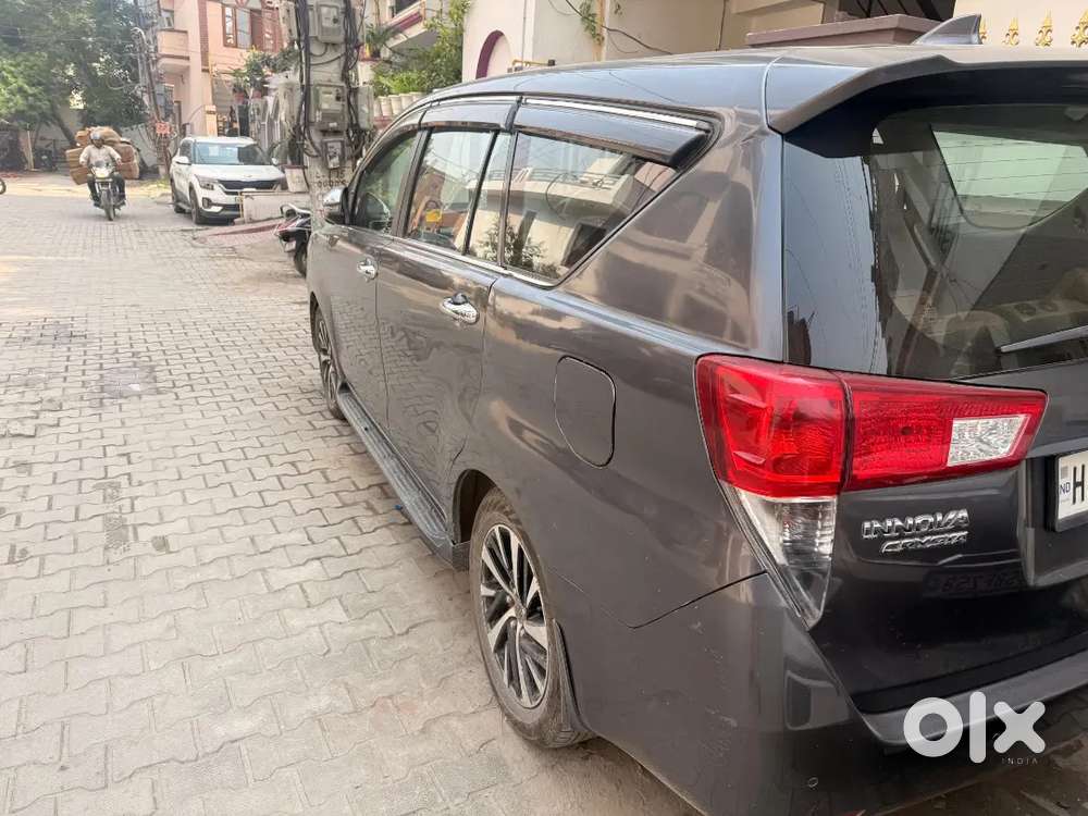 Toyota Innova Crysta 2.4 Z Automatic