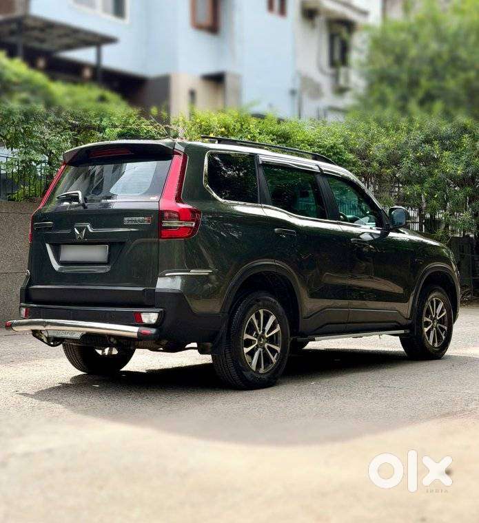 Mahindra Scorpio N Z4 Petrol Mt 7 Str, 2023, Petrol