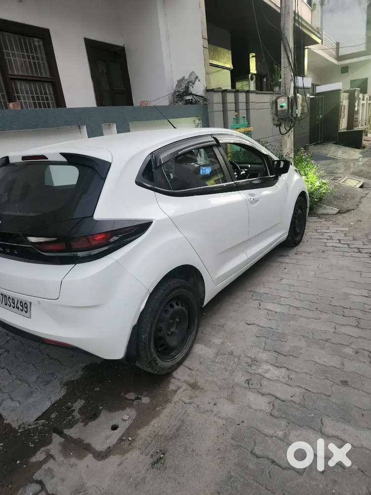 Tata Altroz 1.2 Xt Manual Petrol 2020