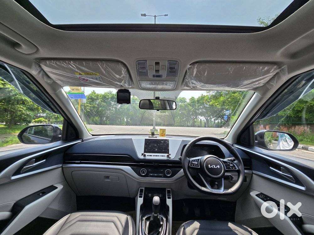 Kia Carens G1.5 6mt Gravity, 2025, Petrol