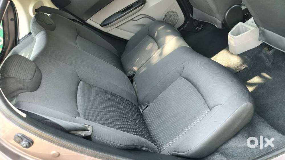Tata Tiago 1.2 Revotron Xza, 2017, Petrol
