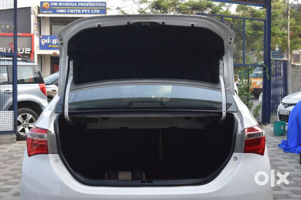 Toyota Corolla Altis 2013-2017 D-4d G, 2015, Diesel