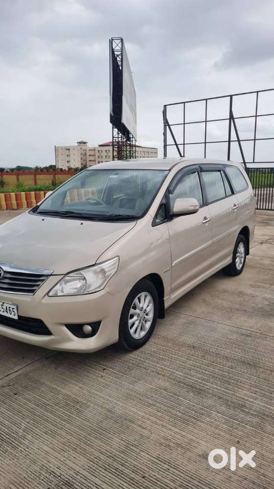 Toyota Innova 2.0 V, 2013, Diesel