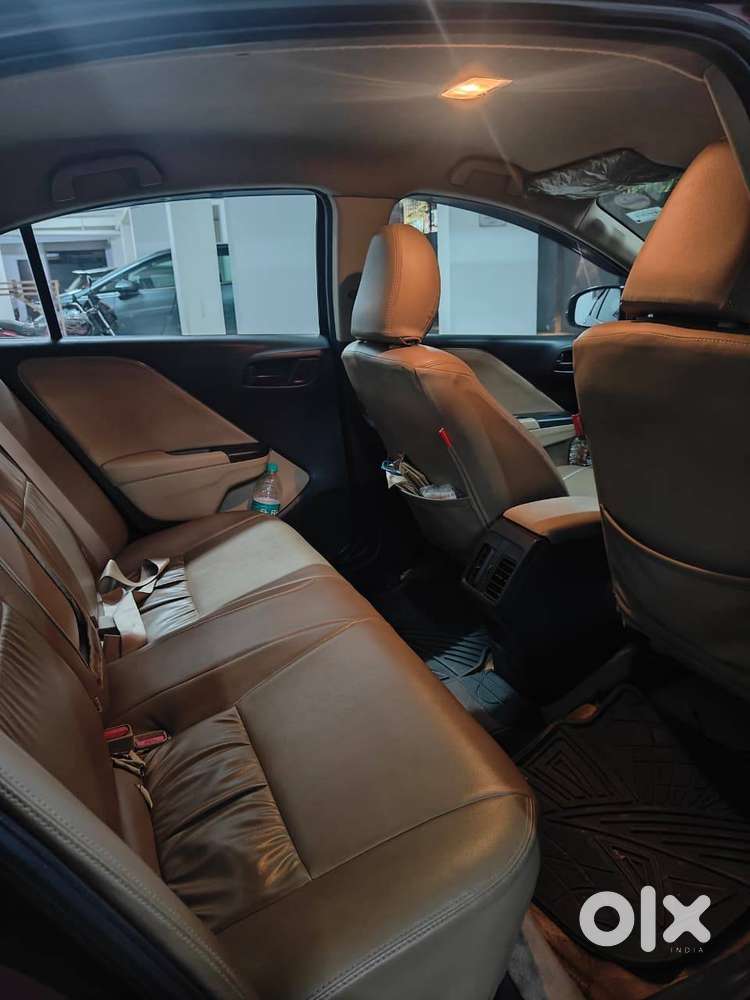 Honda City 1.5 Sv Mt I-vtec Maroon