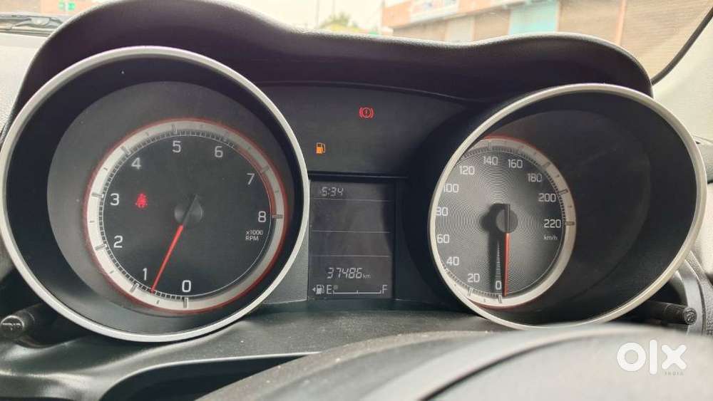 Maruti Suzuki Swift Vxi Abs Bsiv, 2024, Petrol