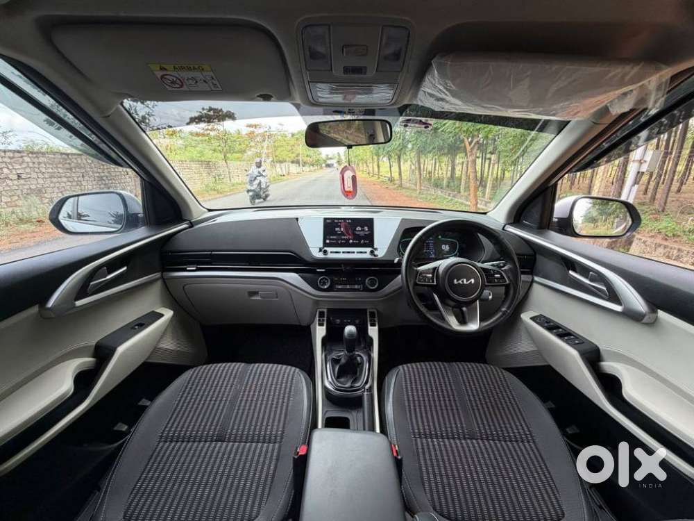 Kia Carens 1.4 Prestige 7 Str, 2024, Petrol