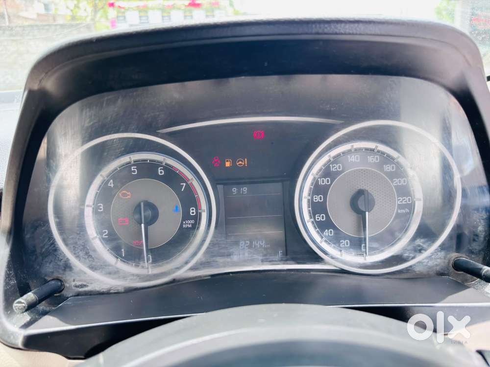 Maruti Suzuki Swift Dzire 1.2 Vxi Bsiv, 2019, Cng & Hybrids