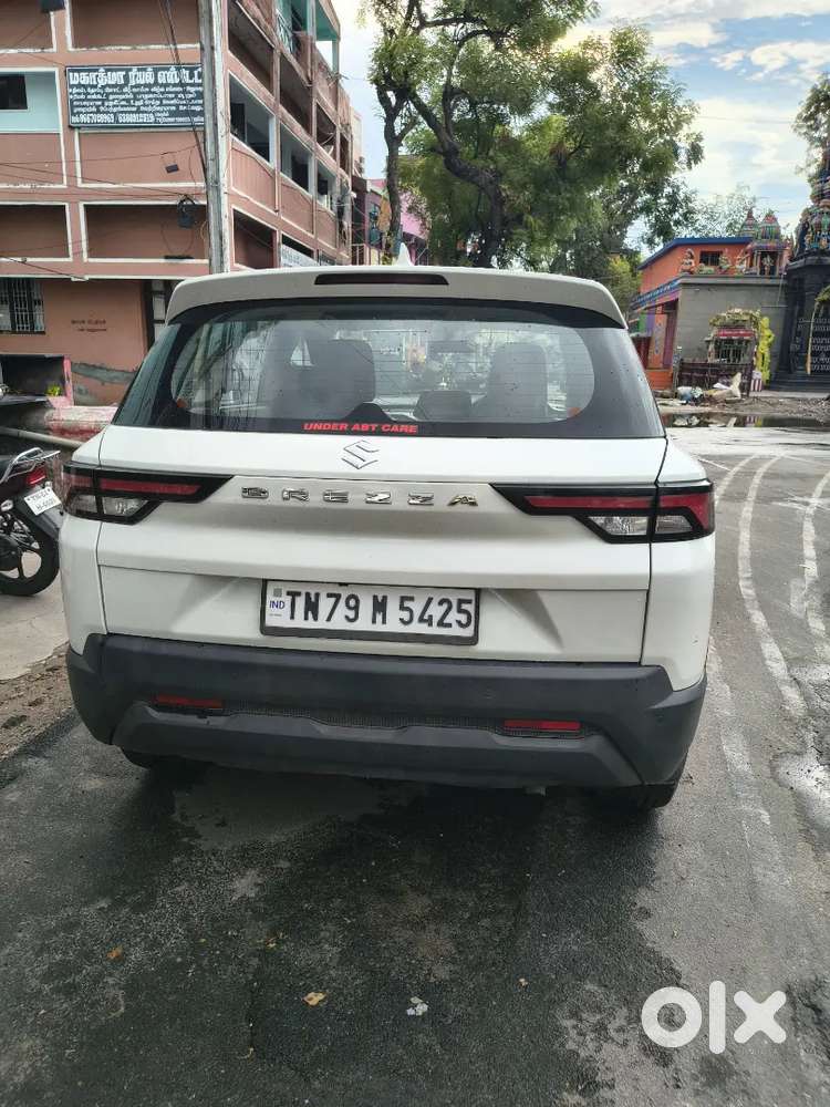 Maruti Brezza Vxi 2024