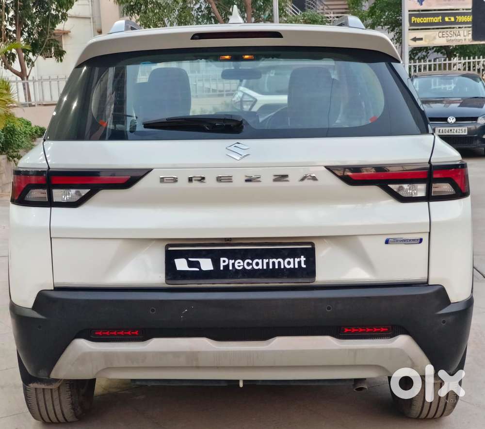 Maruti Suzuki Brezza 1.5 Zxi At Smart Hybrid, 2023, Petrol