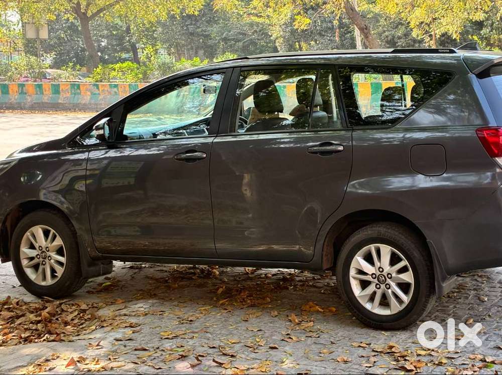 Innova Crysta 2.7 Gx At 7str