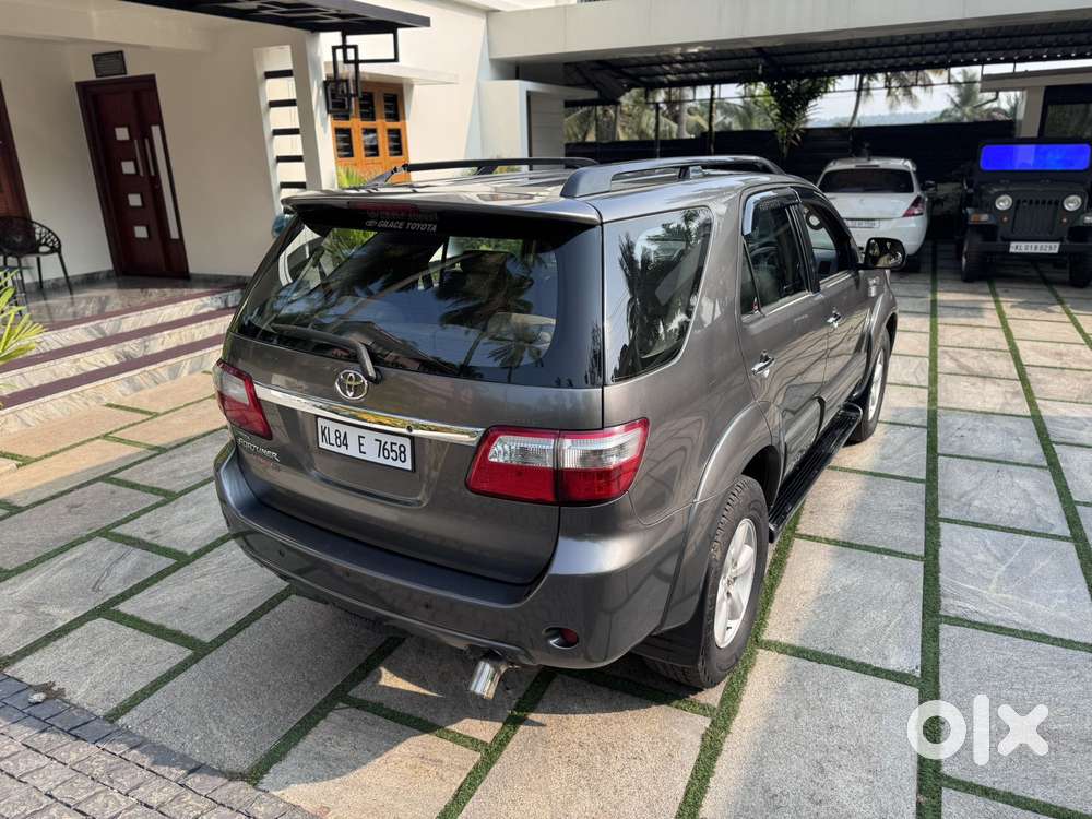 Toyota Fortuner, 2010, Diesel