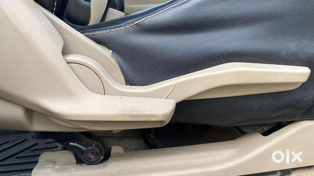Maruti Suzuki Swift Dzire Amt Vdi, 2018, Diesel