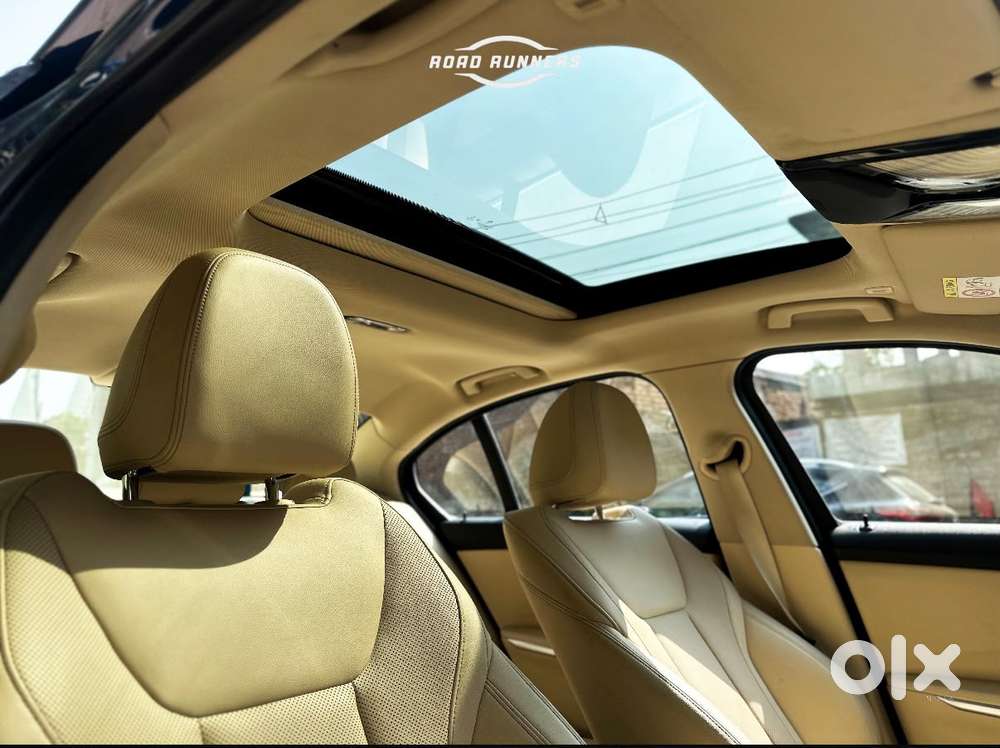 Bmw 3 Series 330i, 2022, Petrol