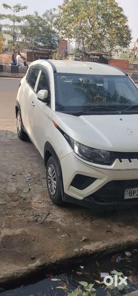 Mahindra Kuv 100 2019