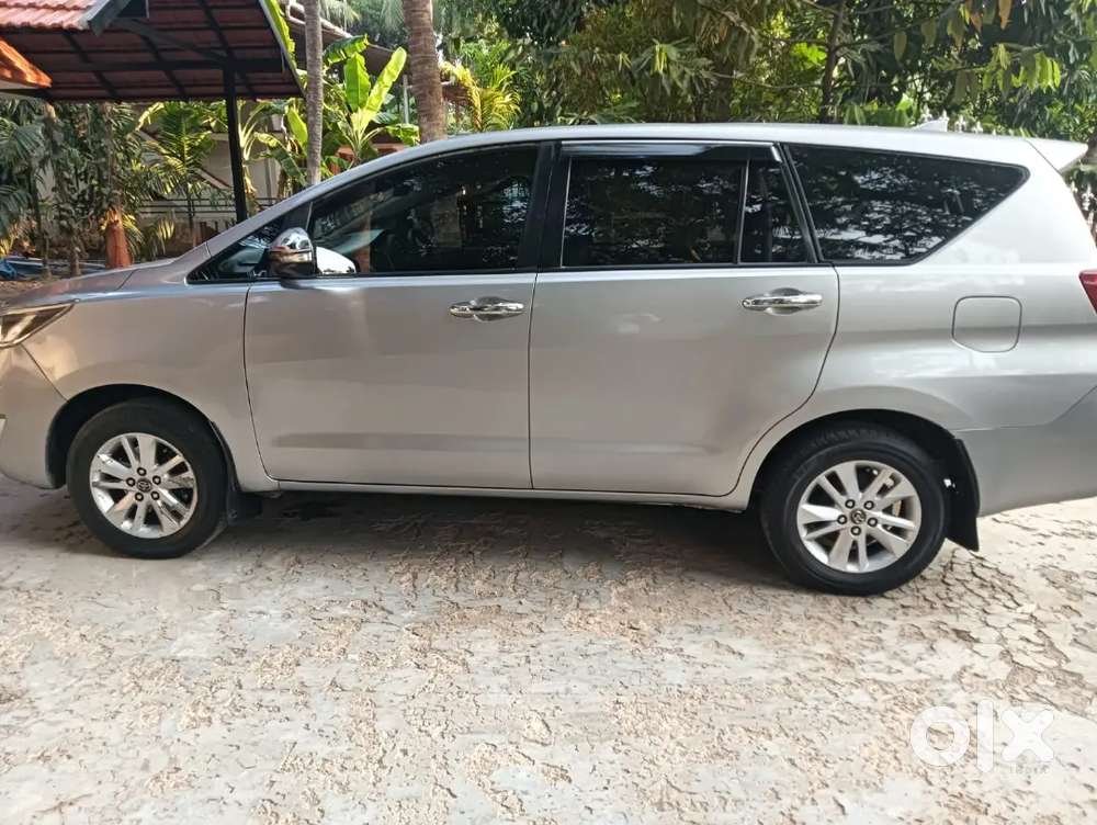 Toyota Innova Crysta 2017