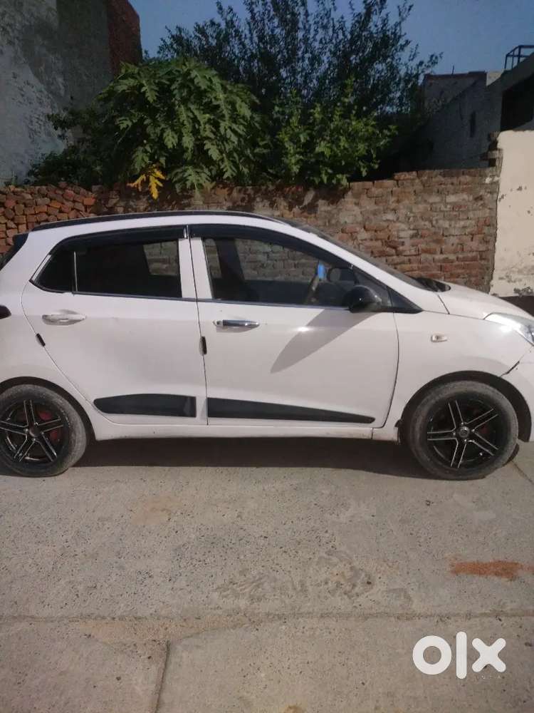 Petrol+cng Gaddi Me Koy Kmi Nhi H