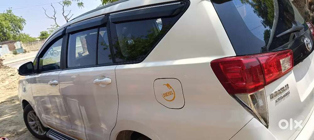 Toyota Innova Crysta 2024 Diesel 32000 Km Driven Orignal Metter